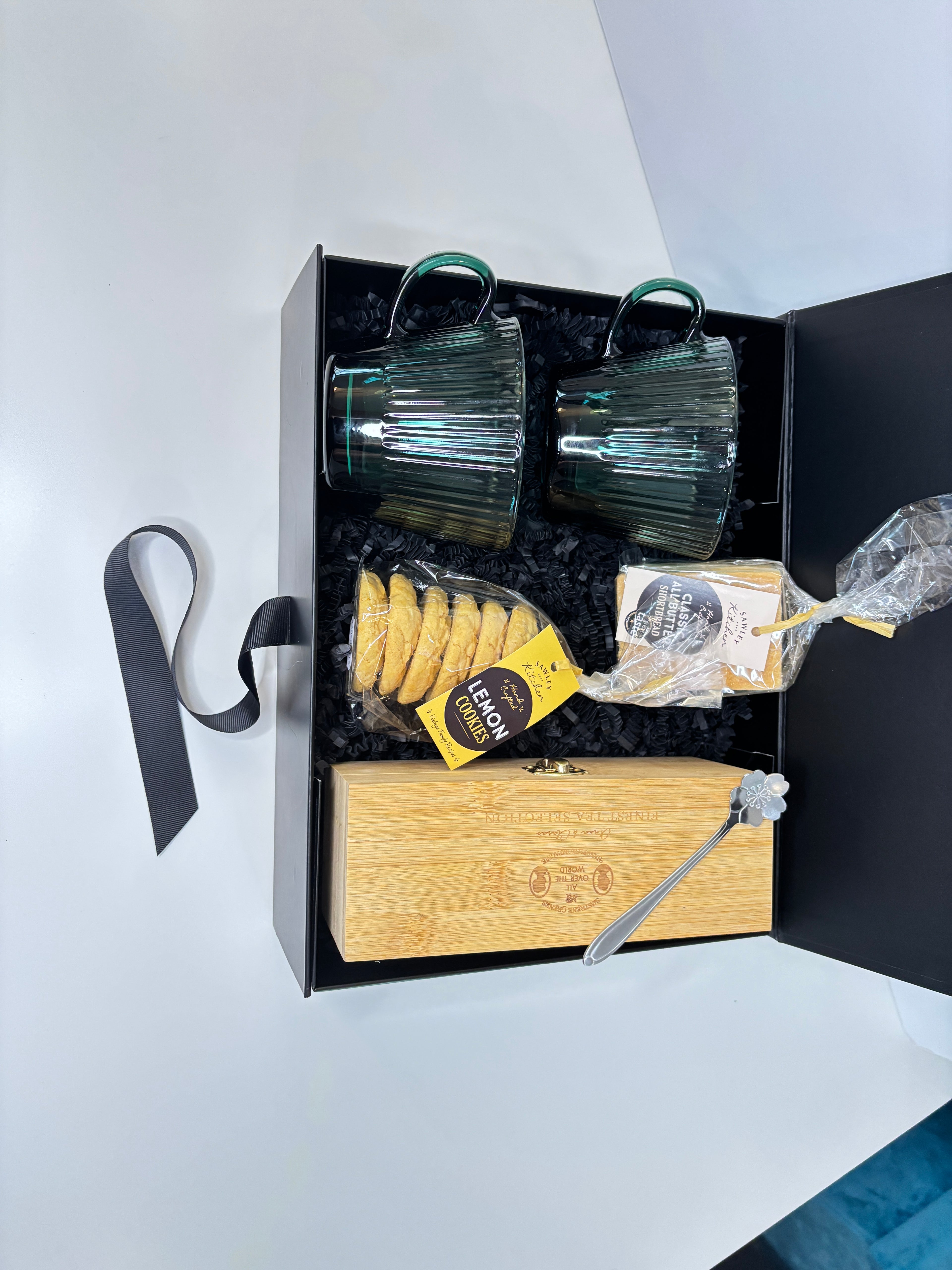 The Tea Lover's Indulgence Box