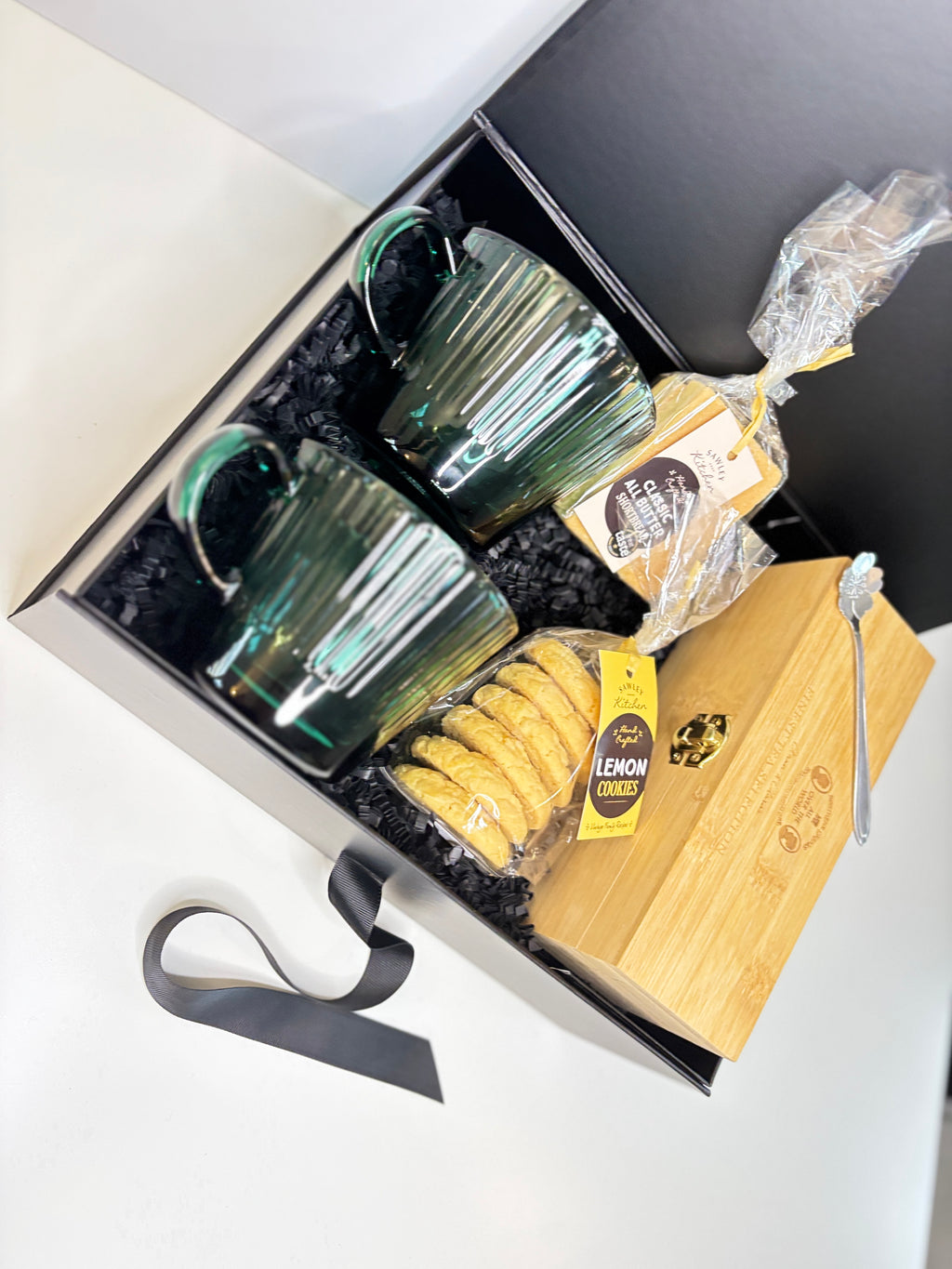 The Tea Lover's Indulgence Box